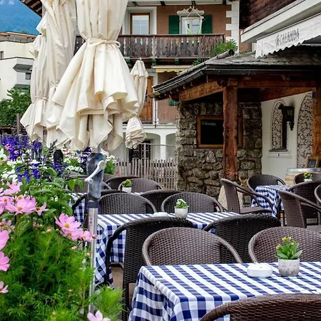 Hotel Tgesa Romana 3*